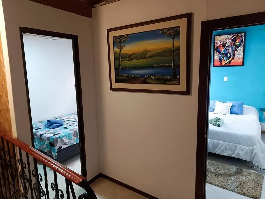 Alojamiento Guadalupe 105 Medellin 0*,  Colombia