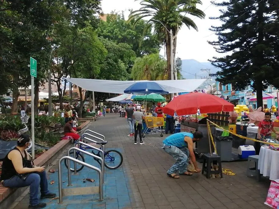 Apartamento Alojamiento Guadalupe 105 Medellín