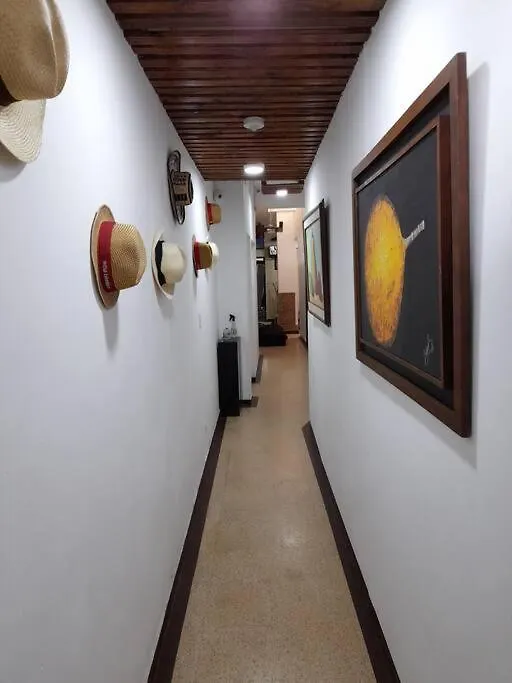 Alojamiento Guadalupe 105 Medellín 0*,  Colombia